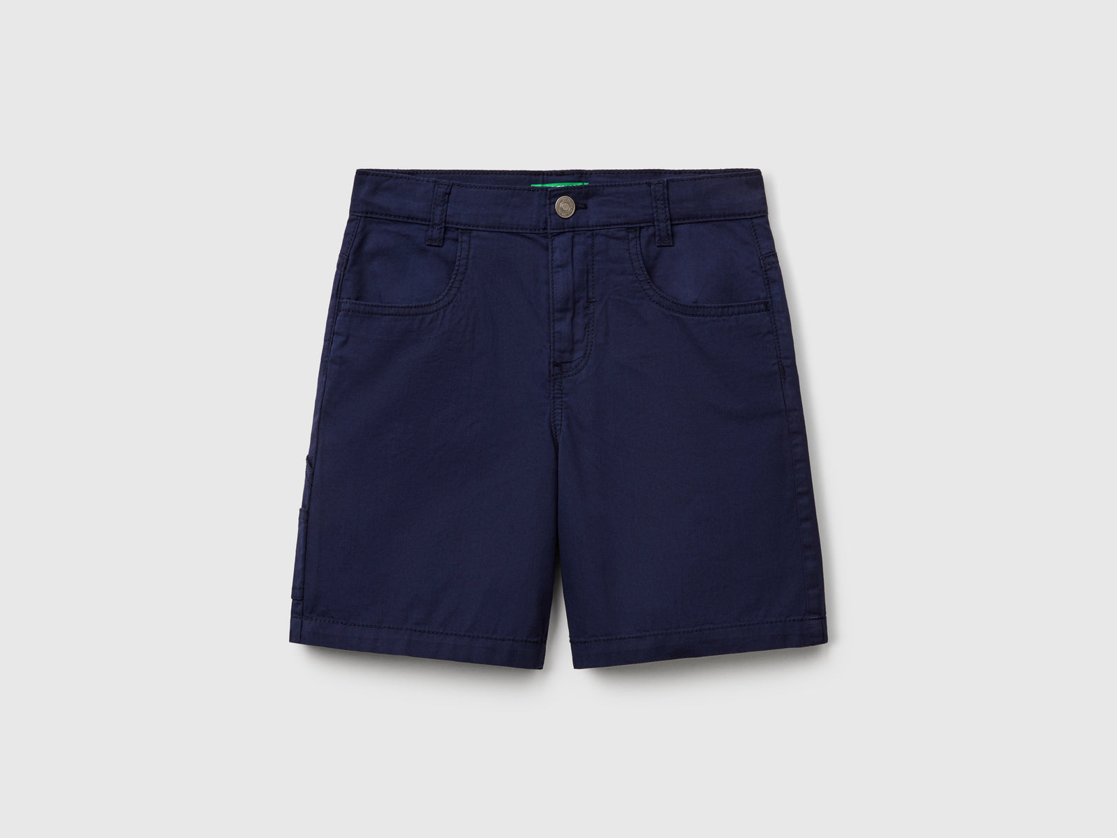 Bermudas leves com bolsos - ucb_image_FS