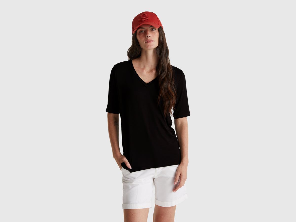 T-shirt decote em V em viscose stretch - ucb_image_F