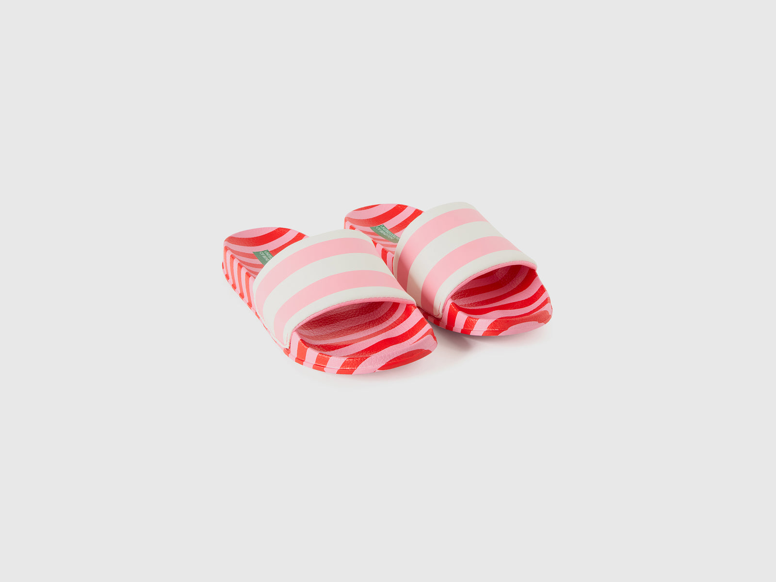 Chinelos às riscas rosa, vermelha e branca - ucb_image_FS