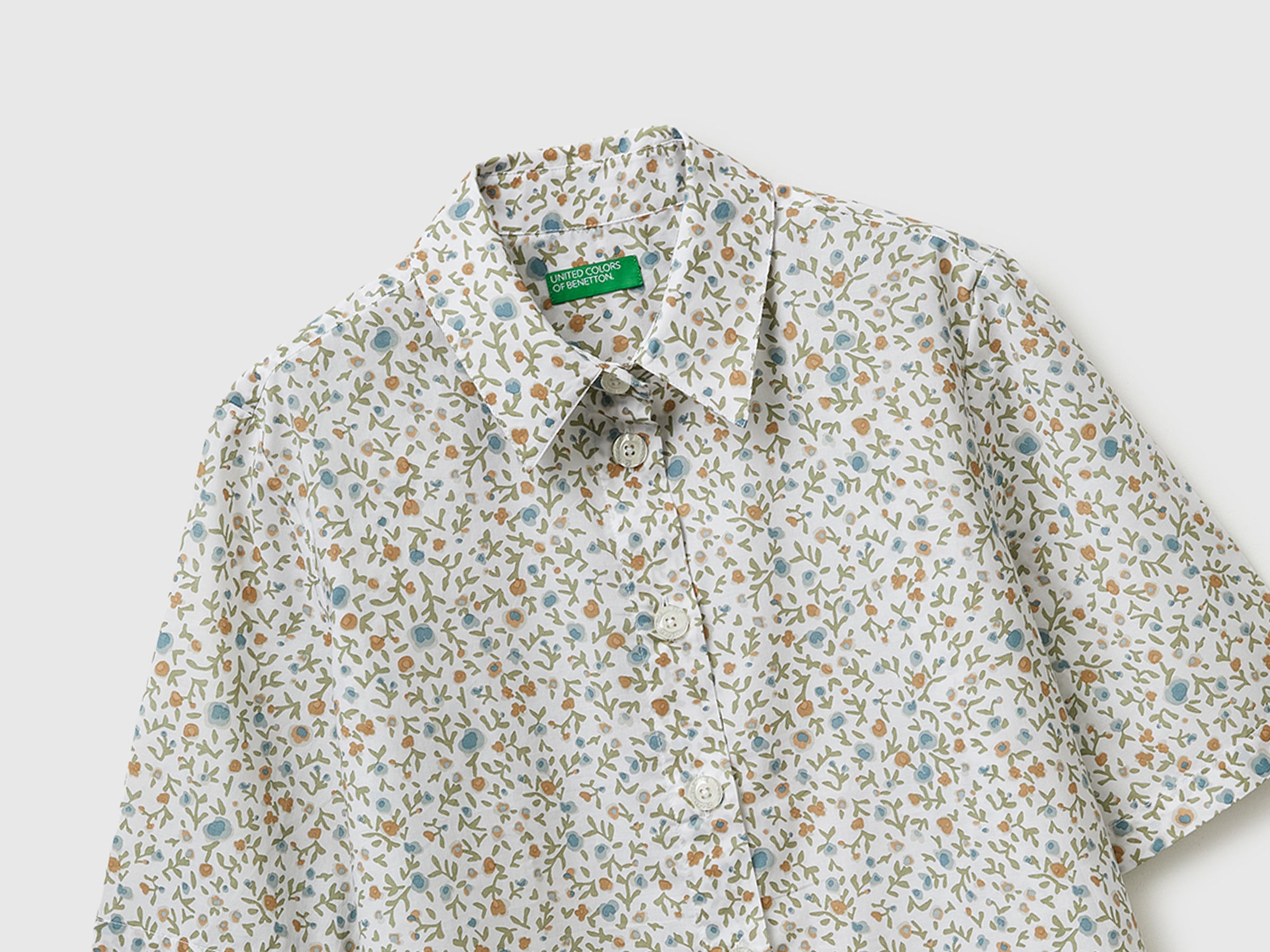 Camisa padrão de manga curta - ucb_image_DS1