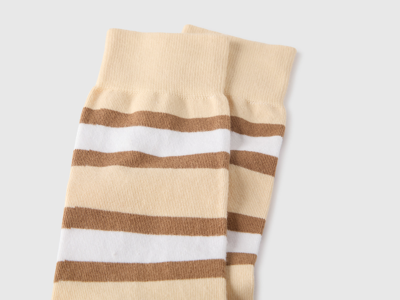 Dois pares de meias às riscas - ucb_image_DS1