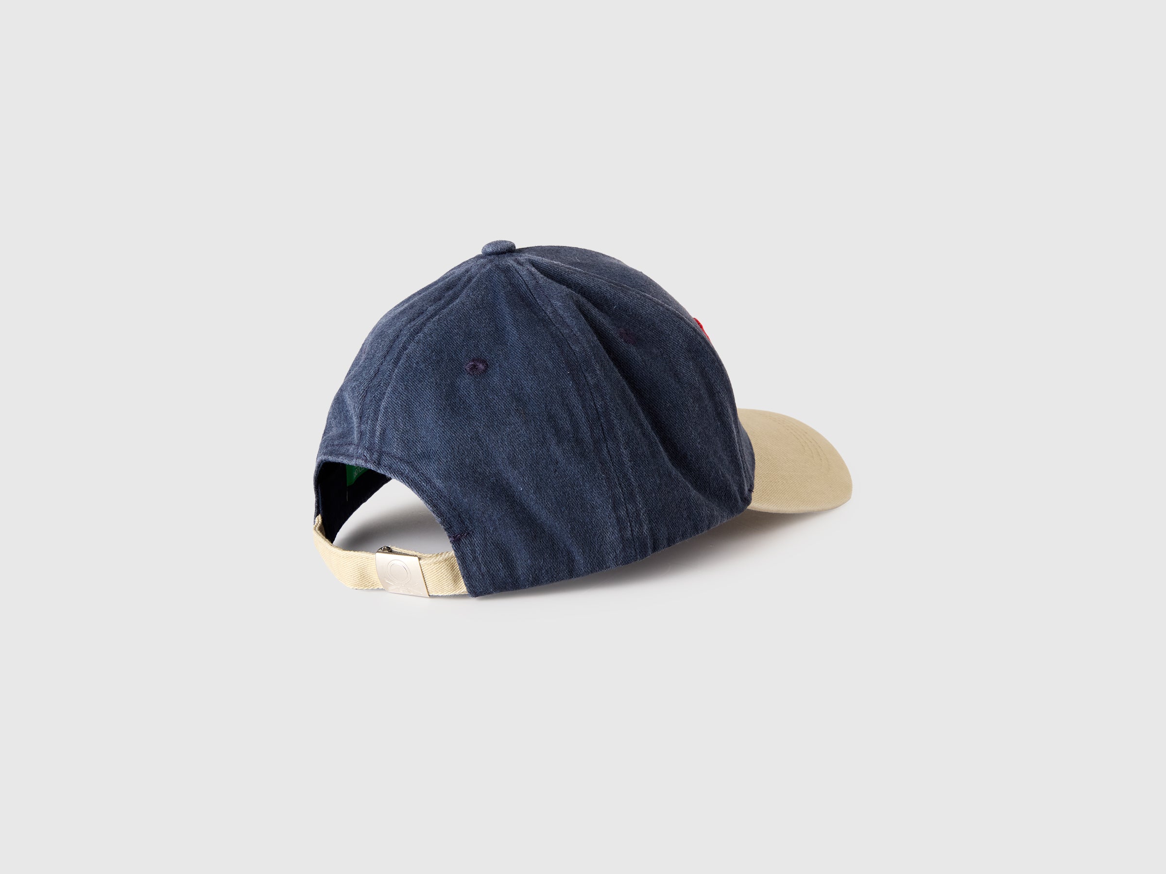 Baseball cap with embroidery - ucb_image_BS