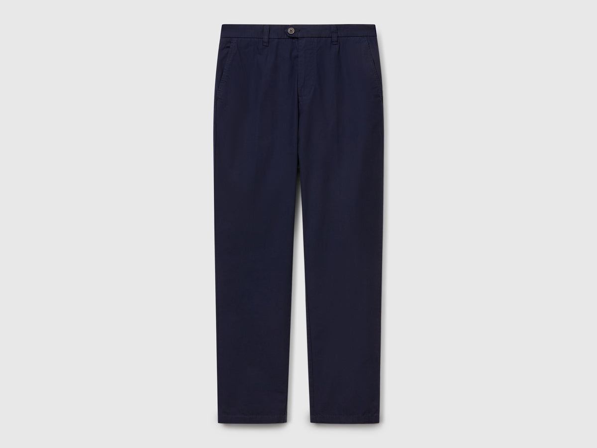 Slim-fit chinos in lightweight cotton - ucb_image_FS