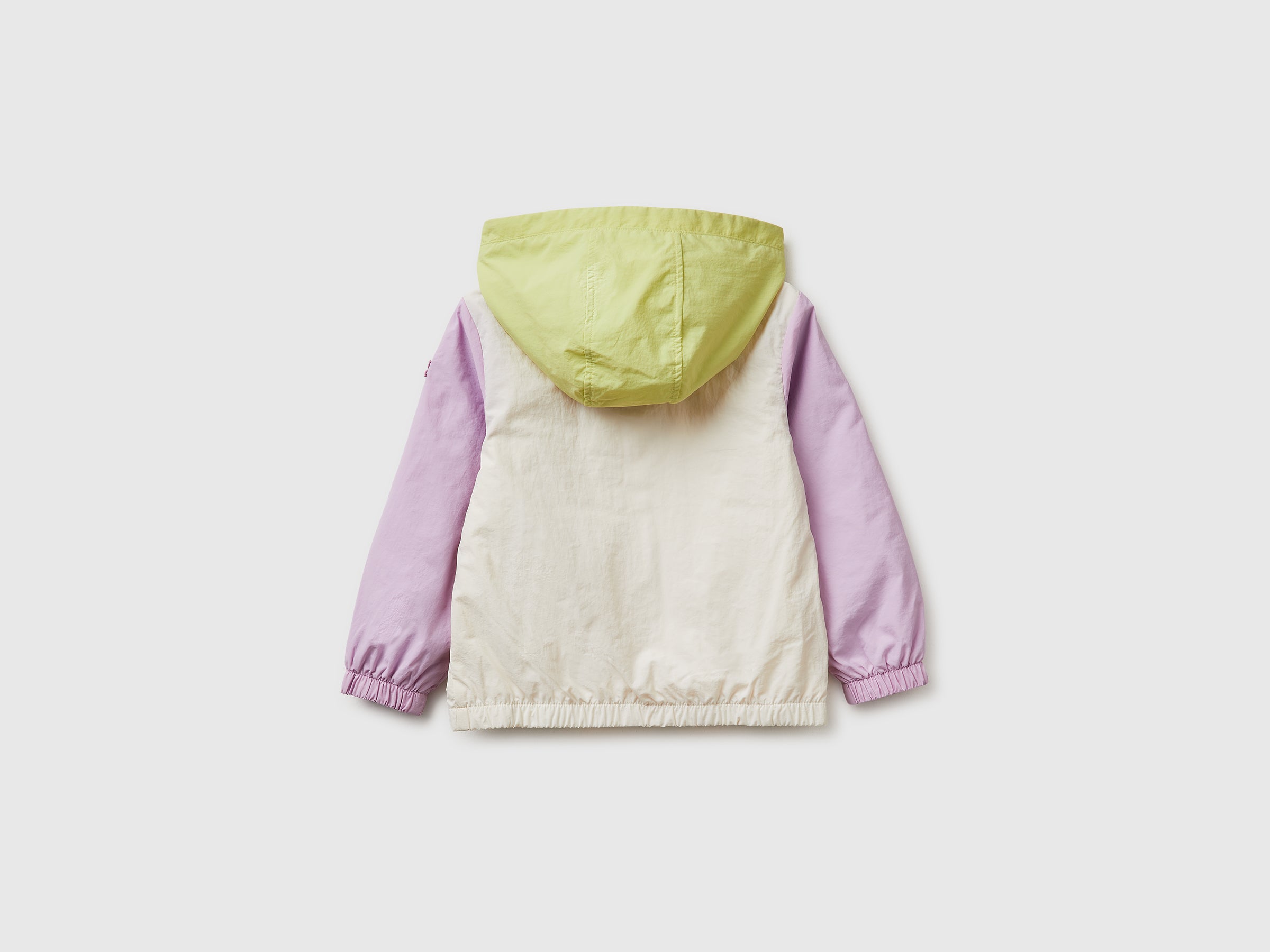 Light "Rain Defender" jacket - ucb_image_BS