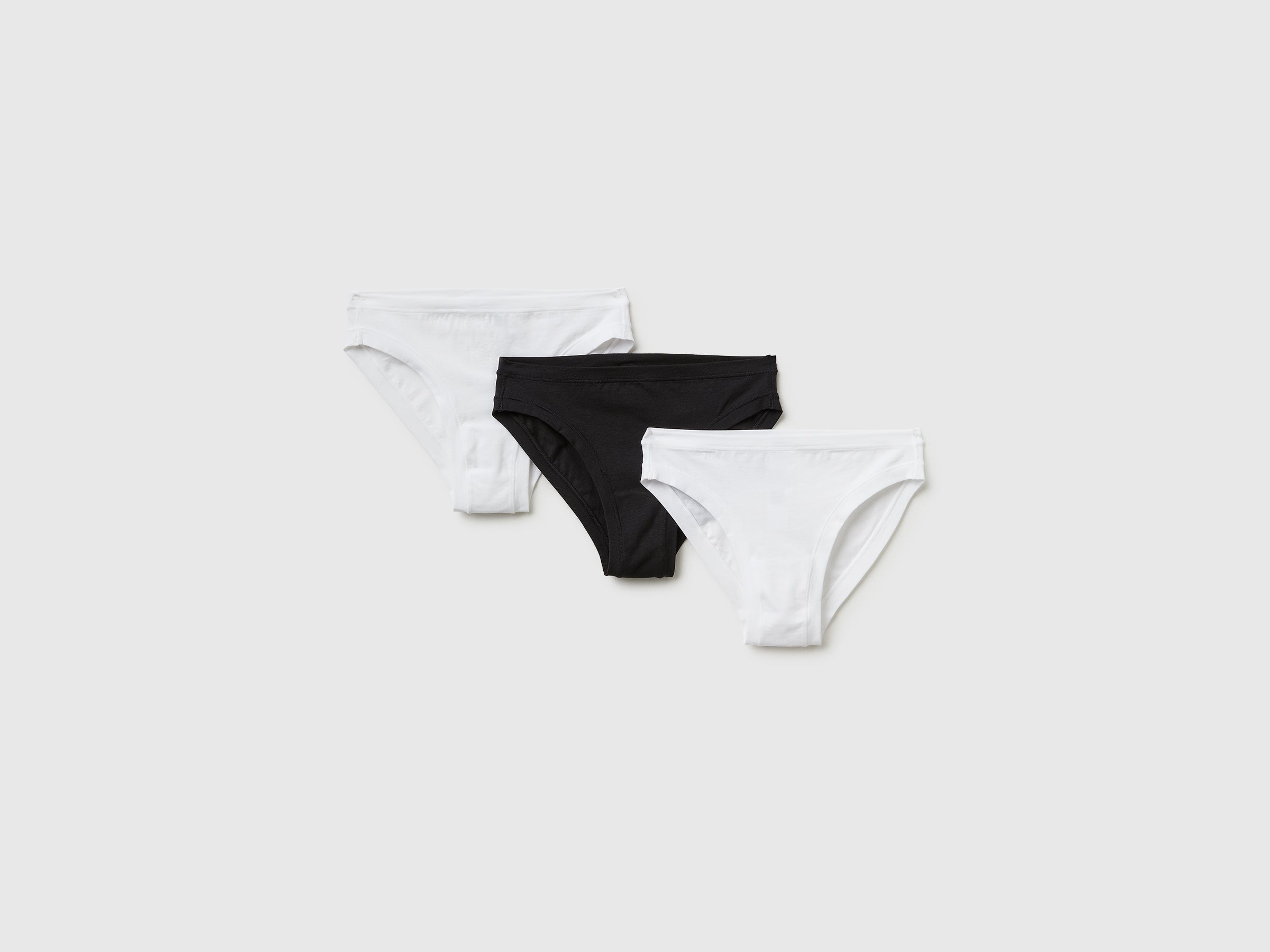 Three low-cut briefs in super stretch cotton - ucb_image_FS