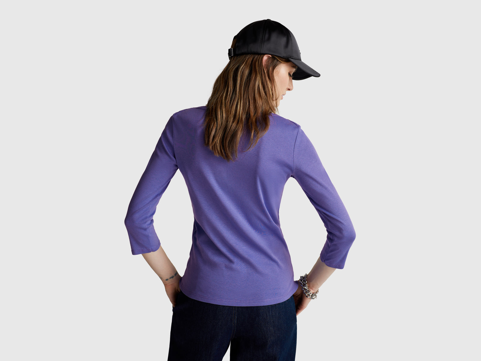 T-shirt com decote à barco - ucb_image_B