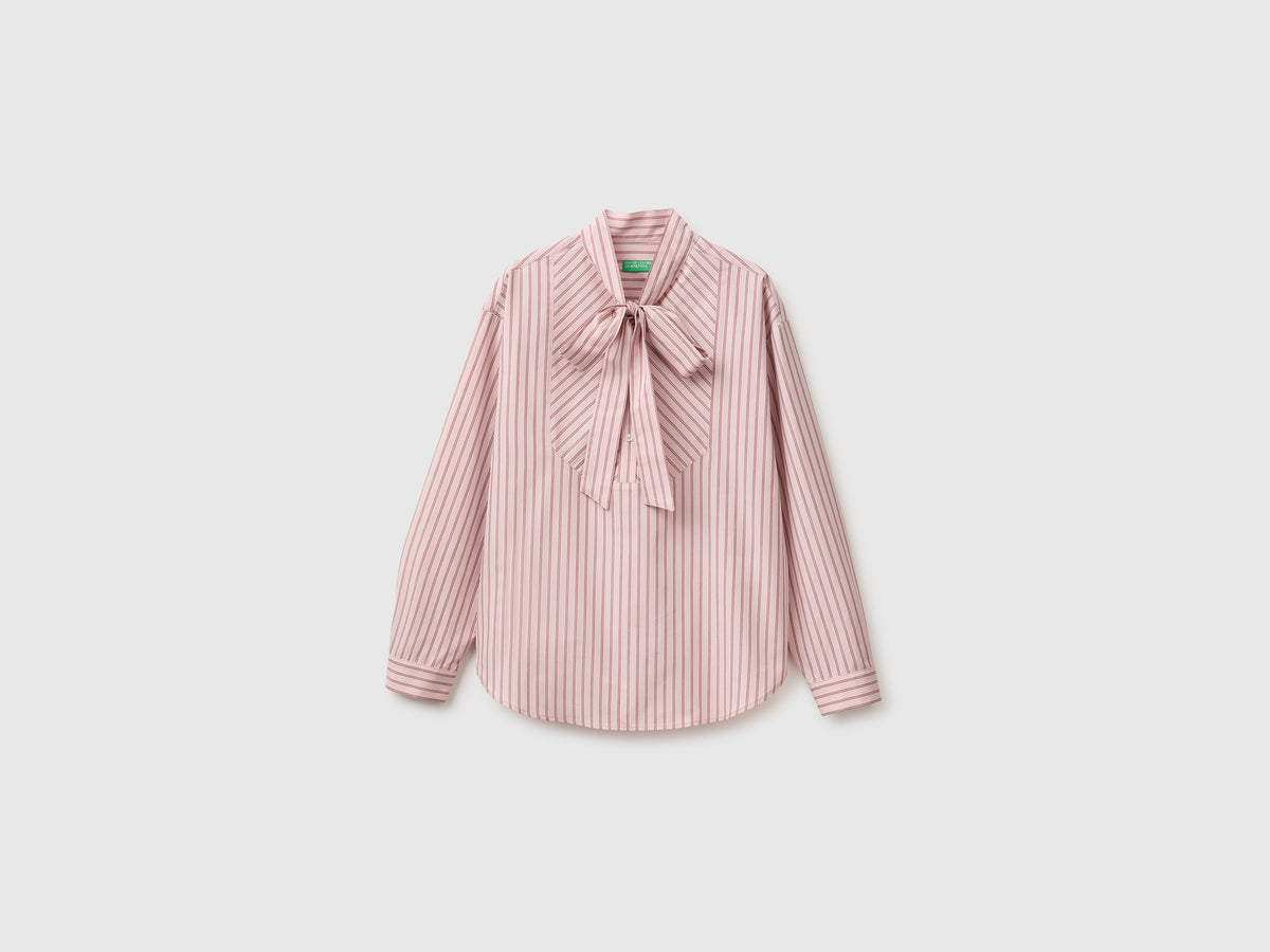 Camisa às riscas com um laço ao pescoço - ucb_image_FS