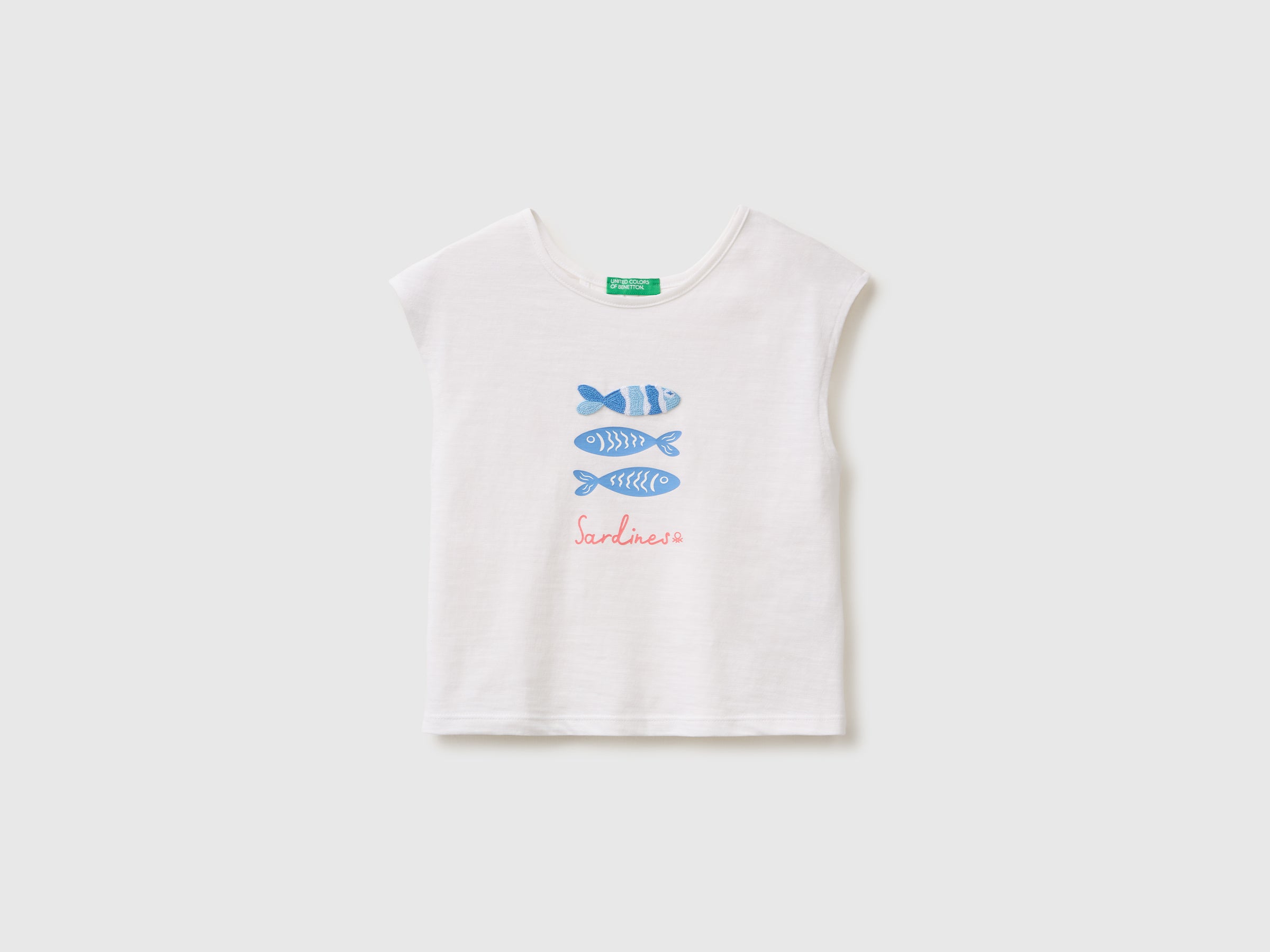 T-shirt com estampa e aplicações - ucb_image_FS