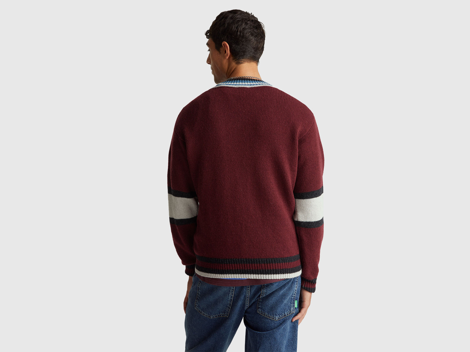 Camisola decote em V Stranger Things - ucb_image_B