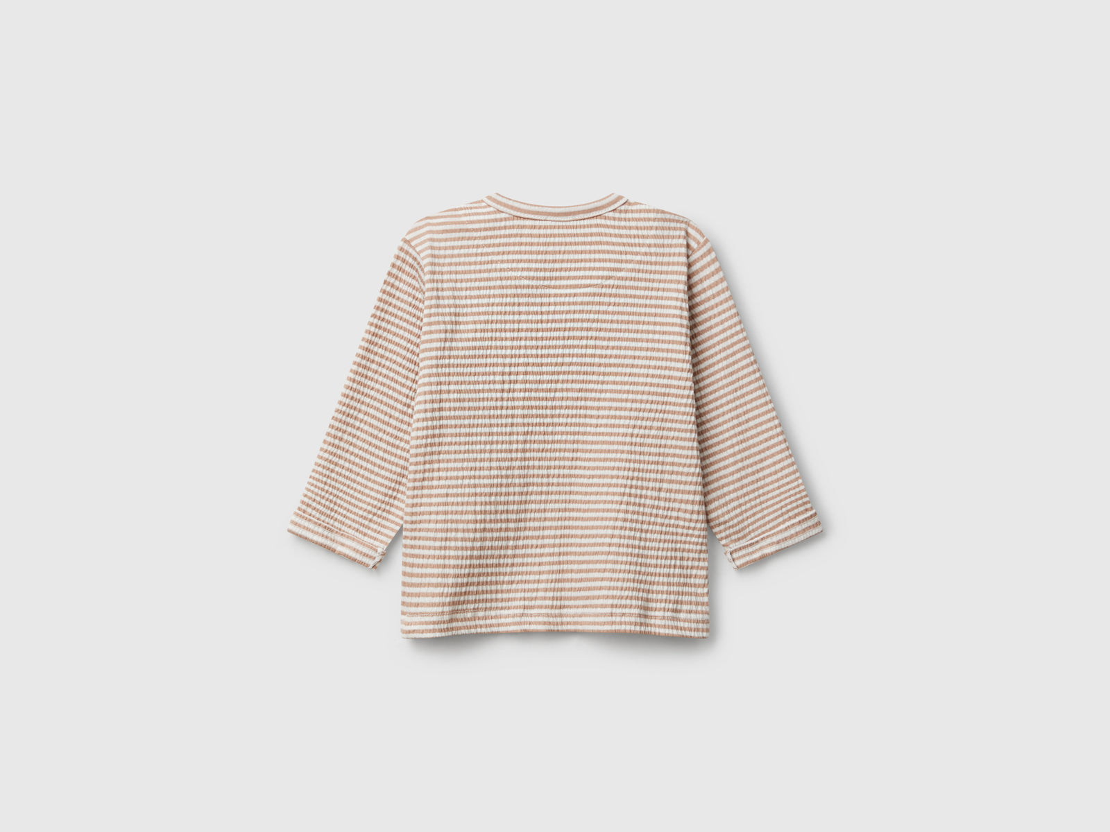 T-shirt com bolso pequeno e patch - ucb_image_BS