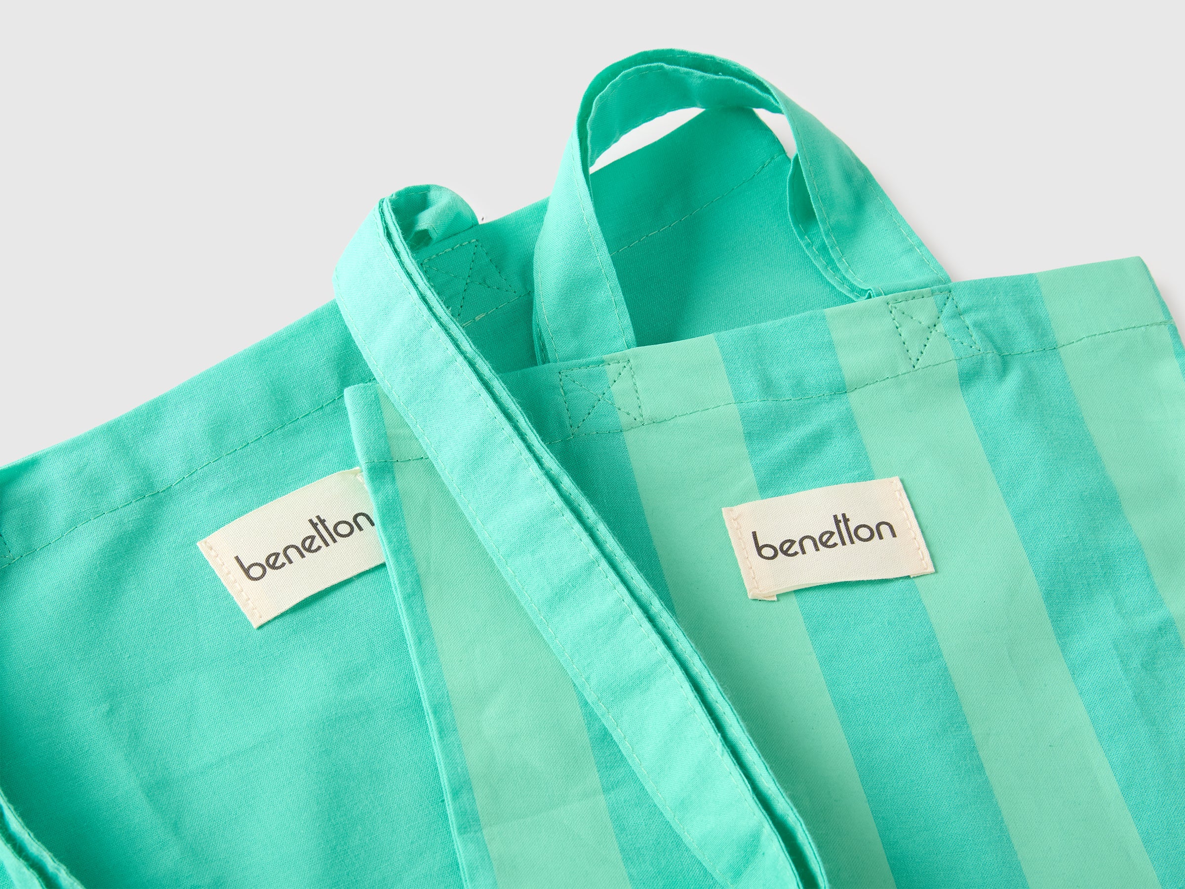 Two green canvas bags - ucb_image_DS1