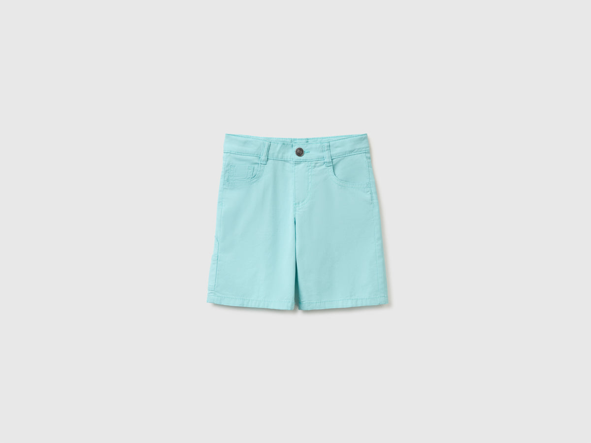 Lightweight Bermuda shorts with pockets - ucb_image_FS