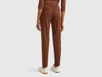 Chinos slim fit em algodão marrom escuro - ucb_image_B