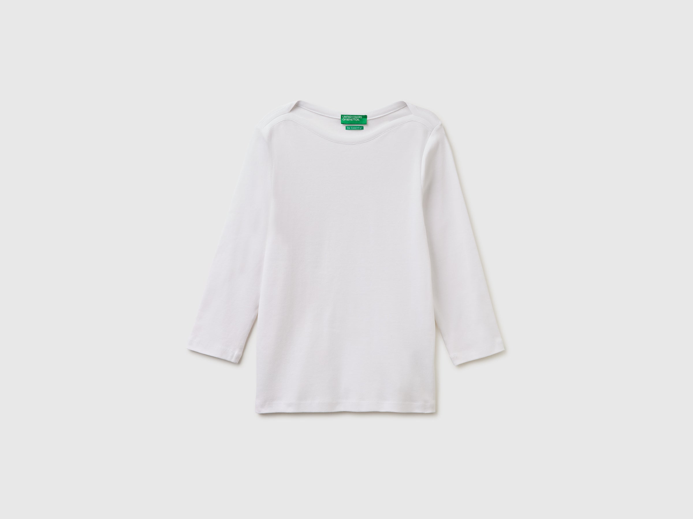 Slim fit t-shirt with boat neck - ucb_image_FS
