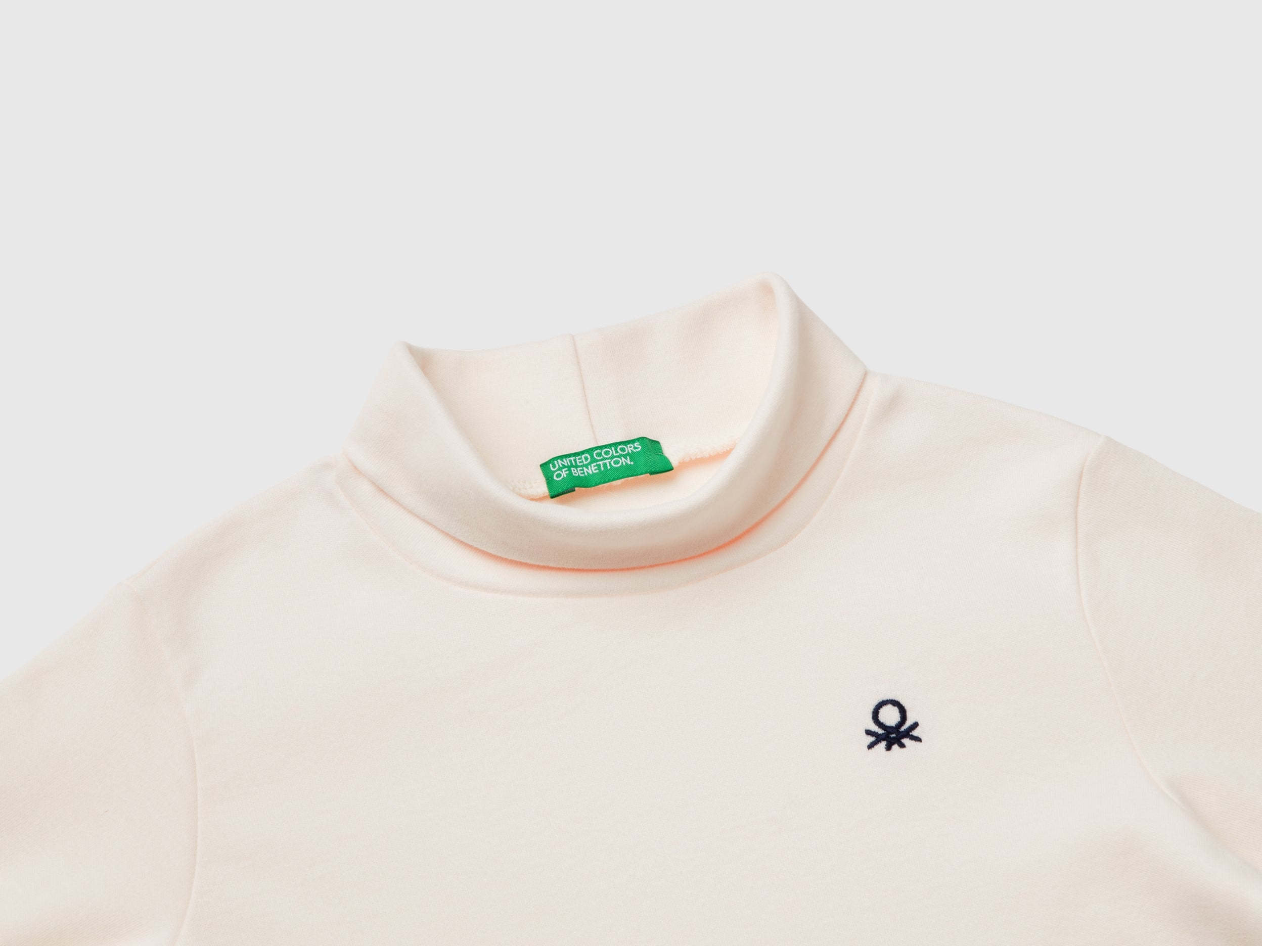 T-shirt de gola alta canelada - ucb_image_DS1