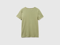T-shirt slim fit com decote em V - ucb_image_BS