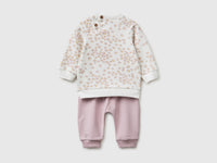 Stretch sweatshirt outfit - ucb_image_BS