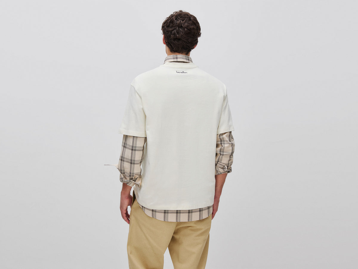 T-shirt relaxed fit com estampa em algodão orgânico - ucb_image_B