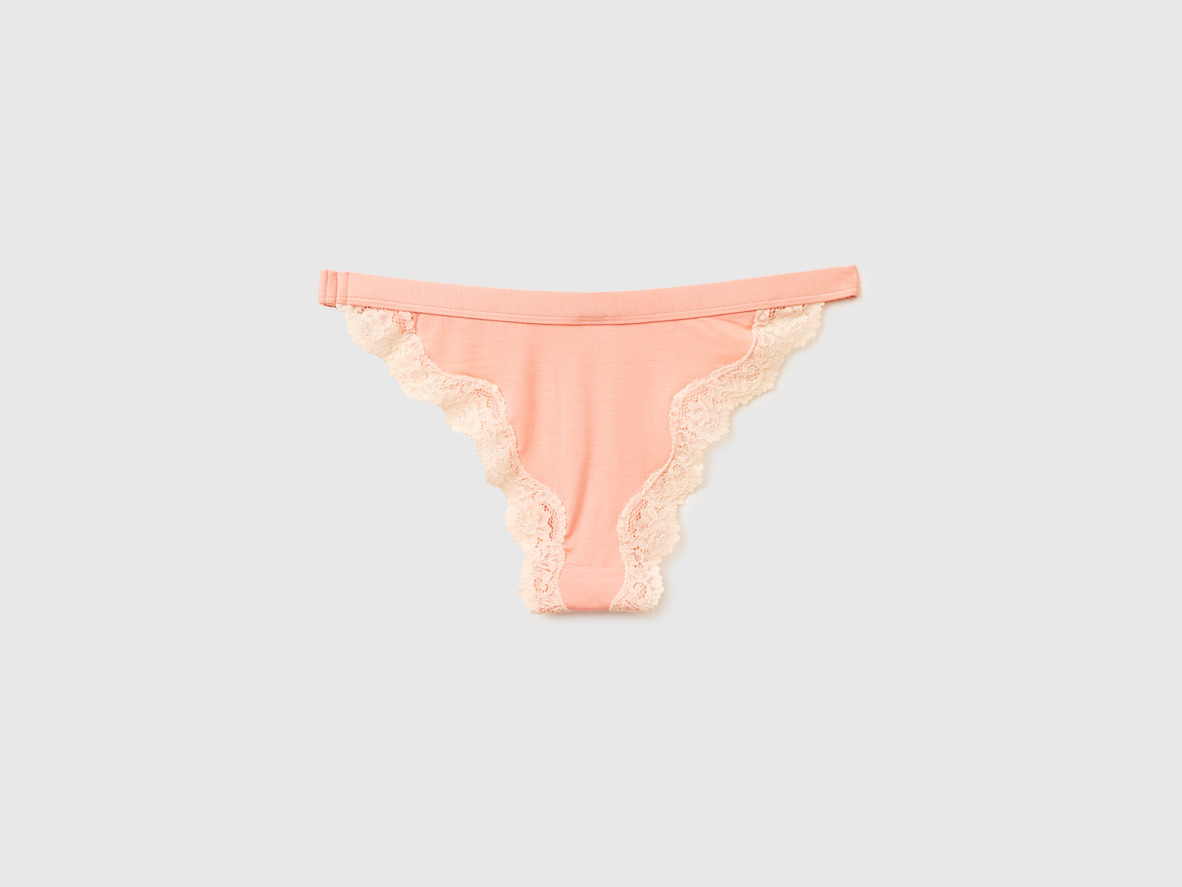 Low-cut briefs in silk blend with lace - ucb_image_BS