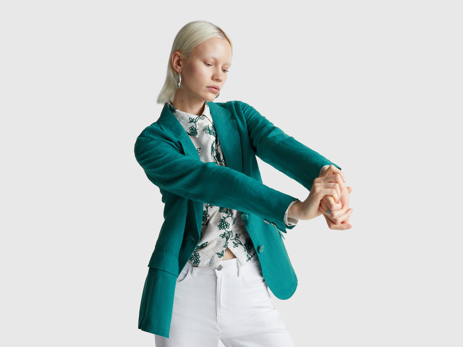 Blazer in pure linen
