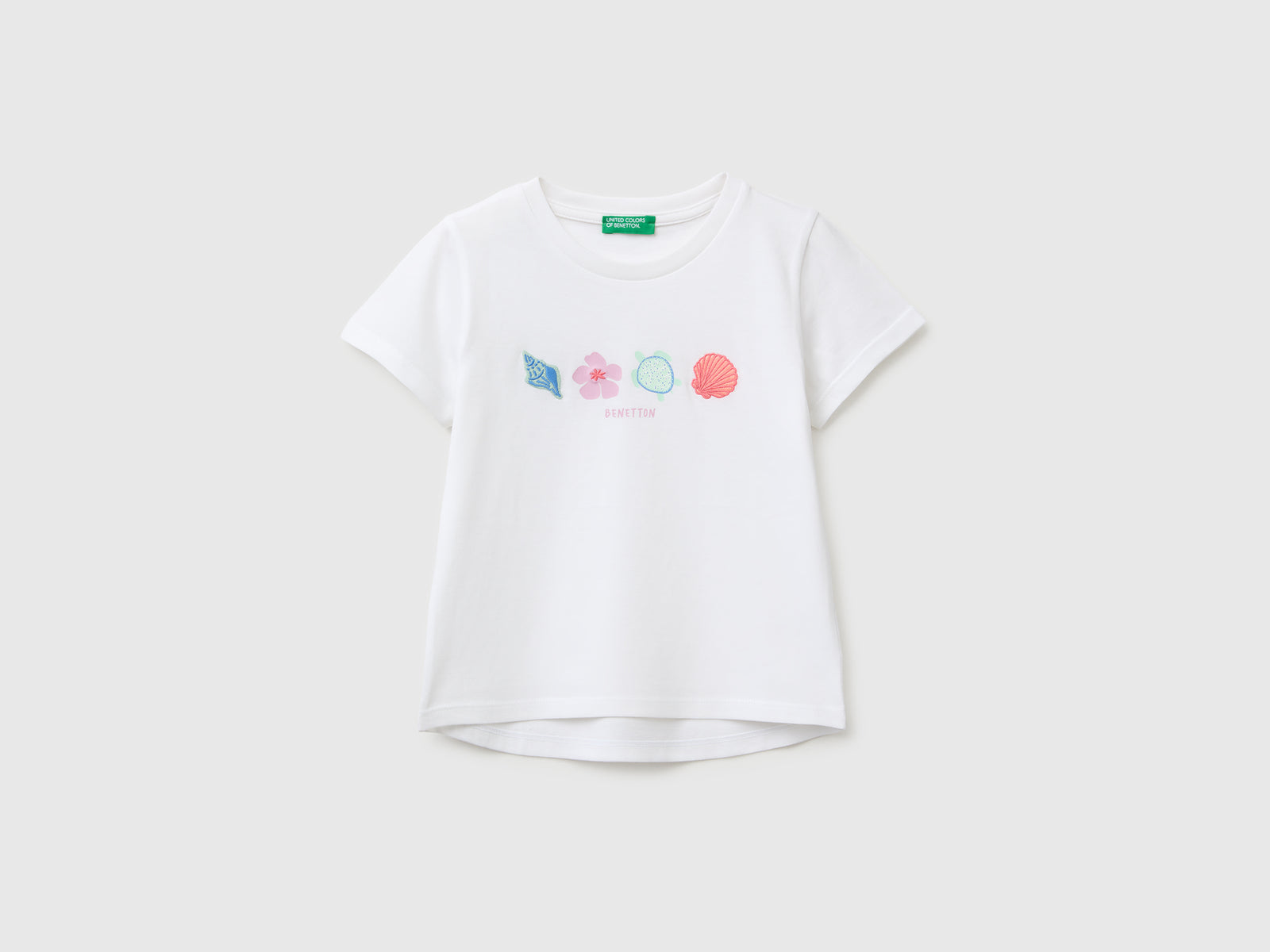 T-shirt com estampa e bordado - ucb_image_FS