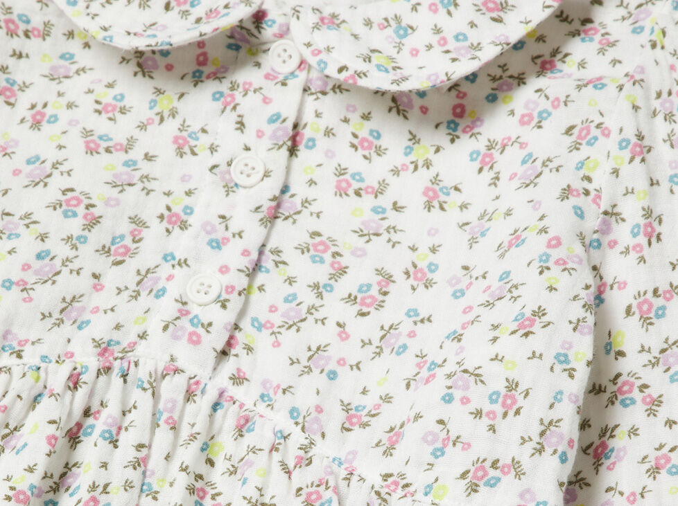 HOME<br/><span class="serif">Baby-M&auml;dchen</span>