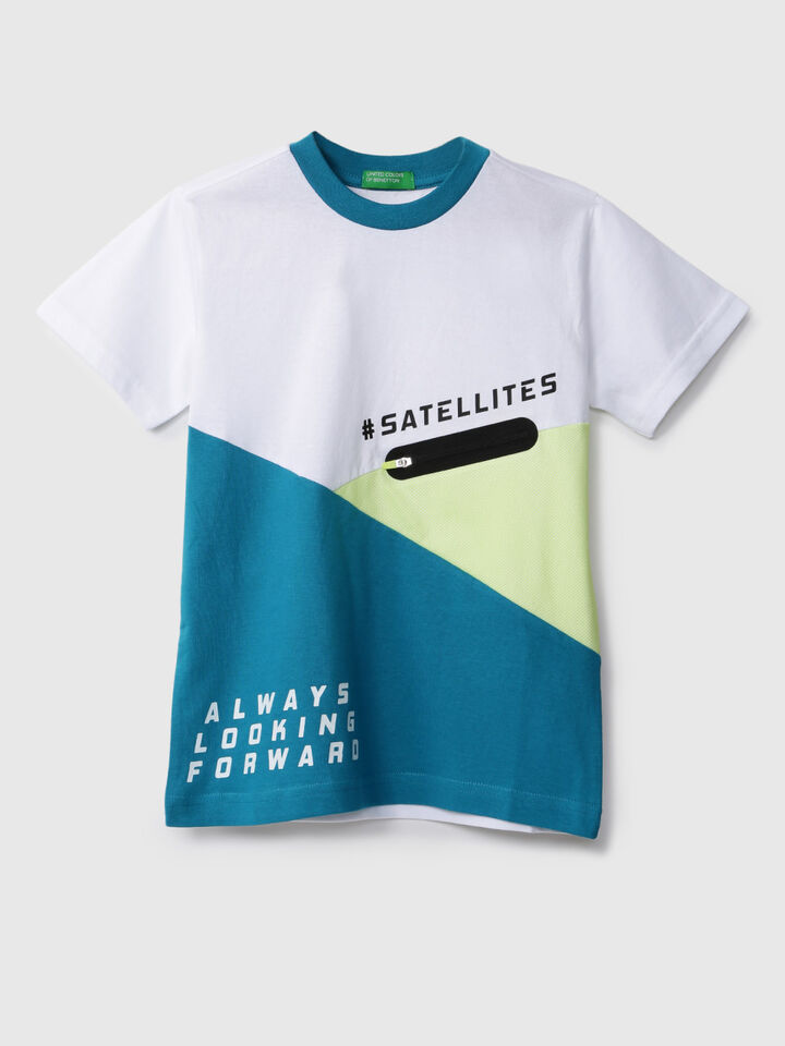 TRIANGLE MESH SEAMSEAL TEE