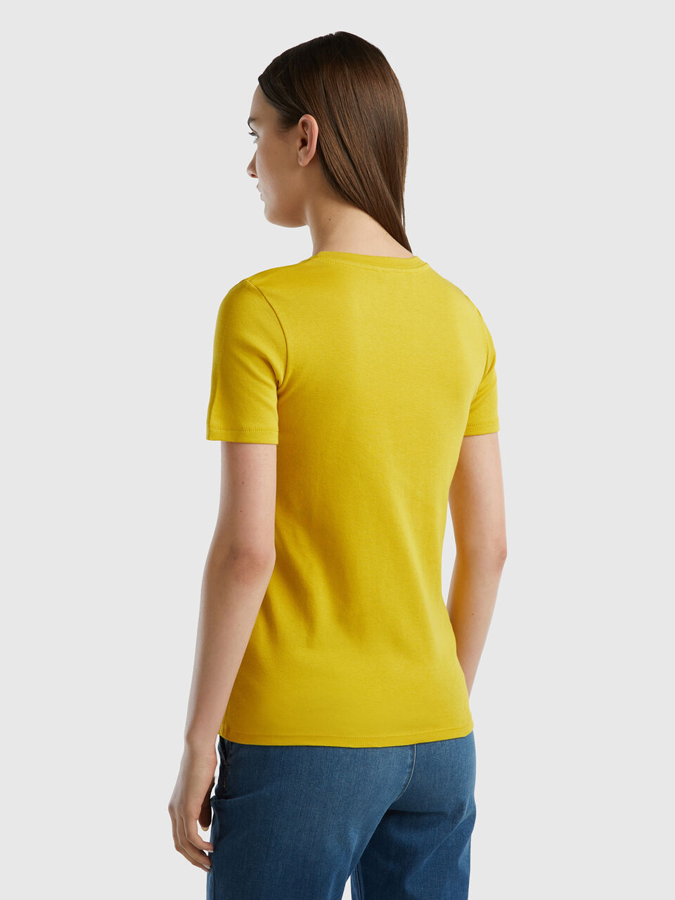 T-Shirt aus | Gelb - V-Ausschnitt Benetton reiner mit Baumwolle