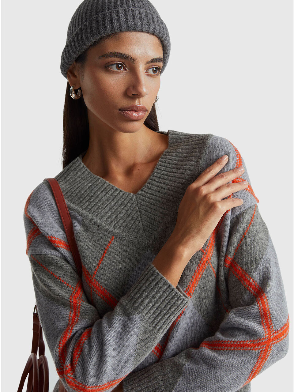 V NECK SWEATER L/S Damen image number null