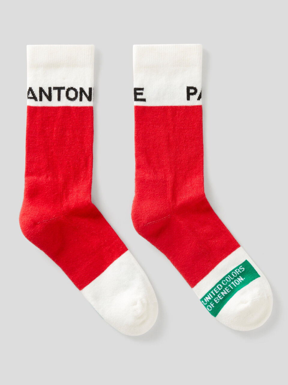 Socken in Rot BenettonxPantone™