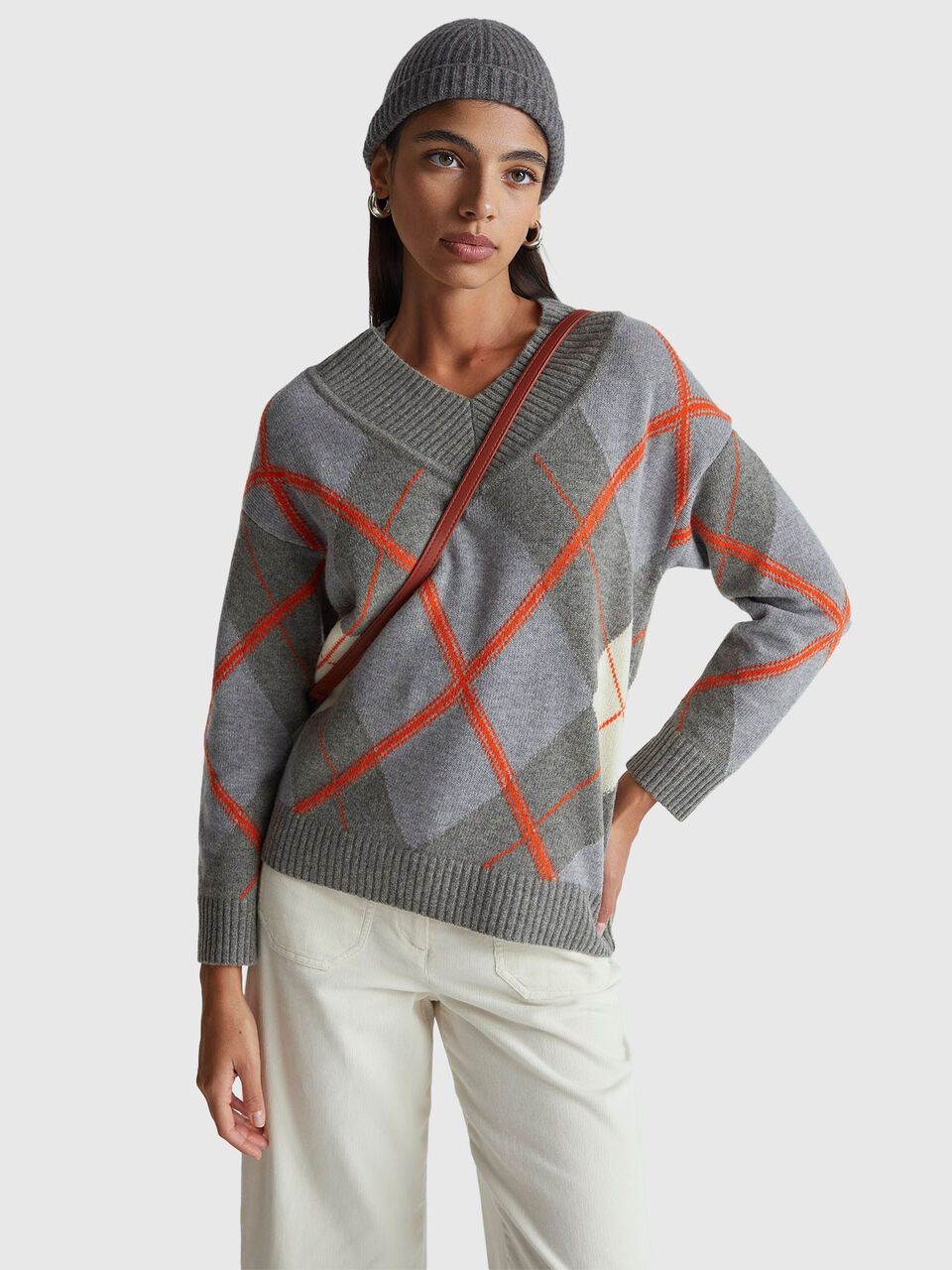 V NECK SWEATER L/S Damen image number null
