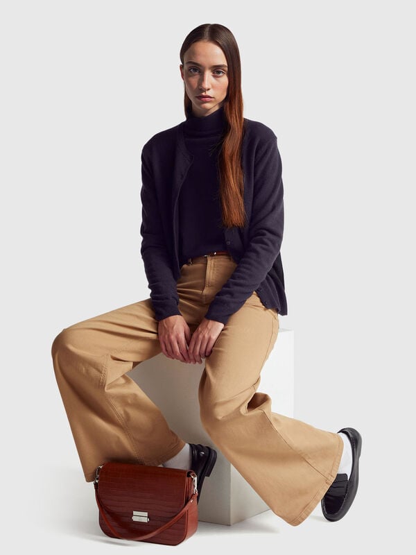 Schwarzer Rollkragenpullover aus reiner Merinowolle Damen