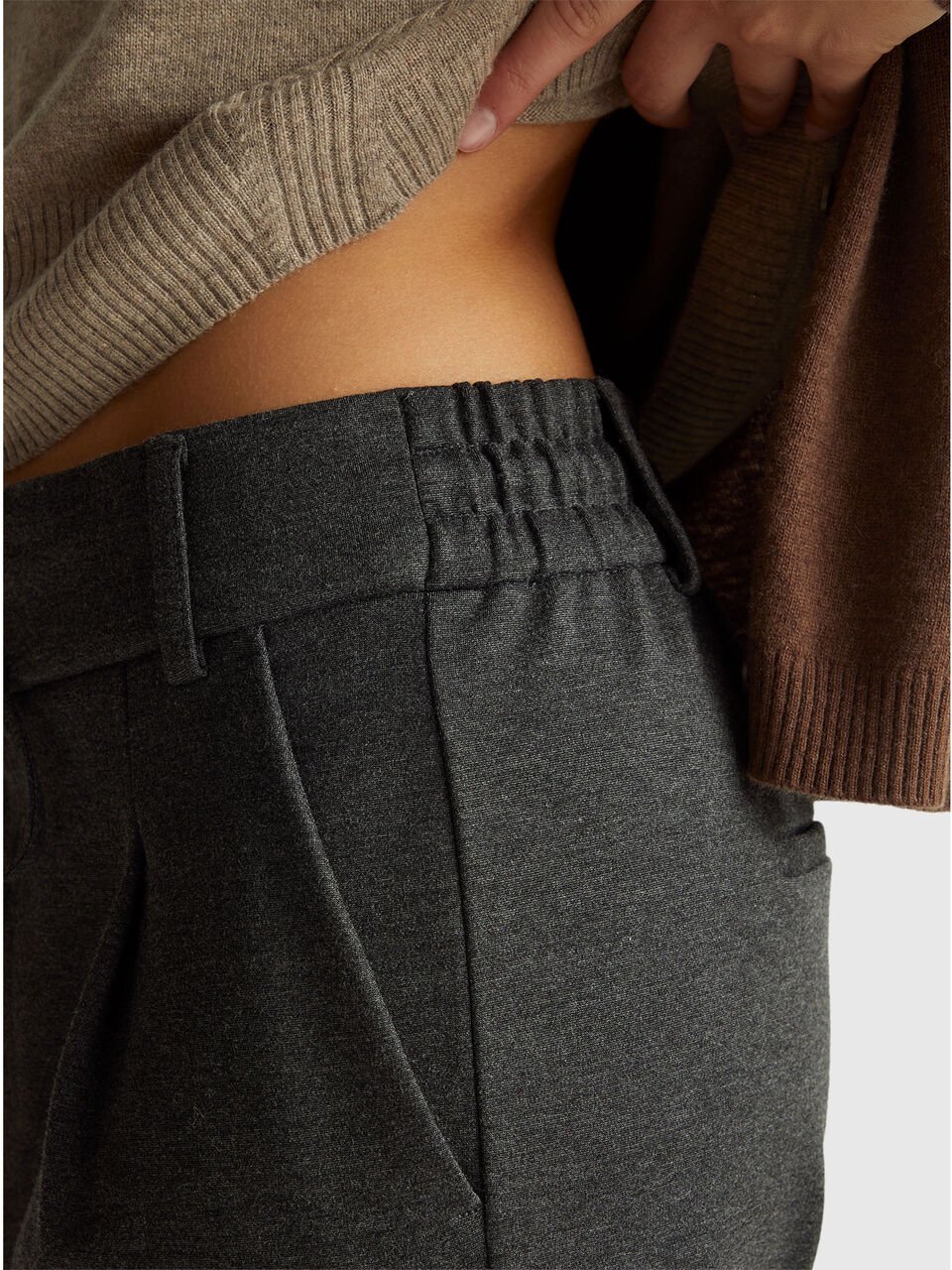 TROUSERS Damen image number null