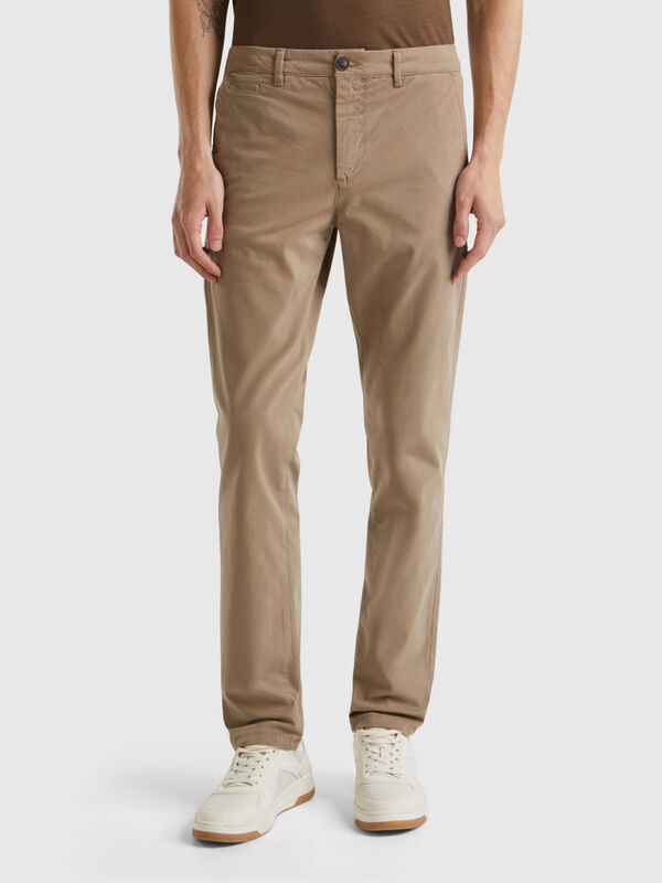 Taubengraue Chinos im Slim Fit Herren