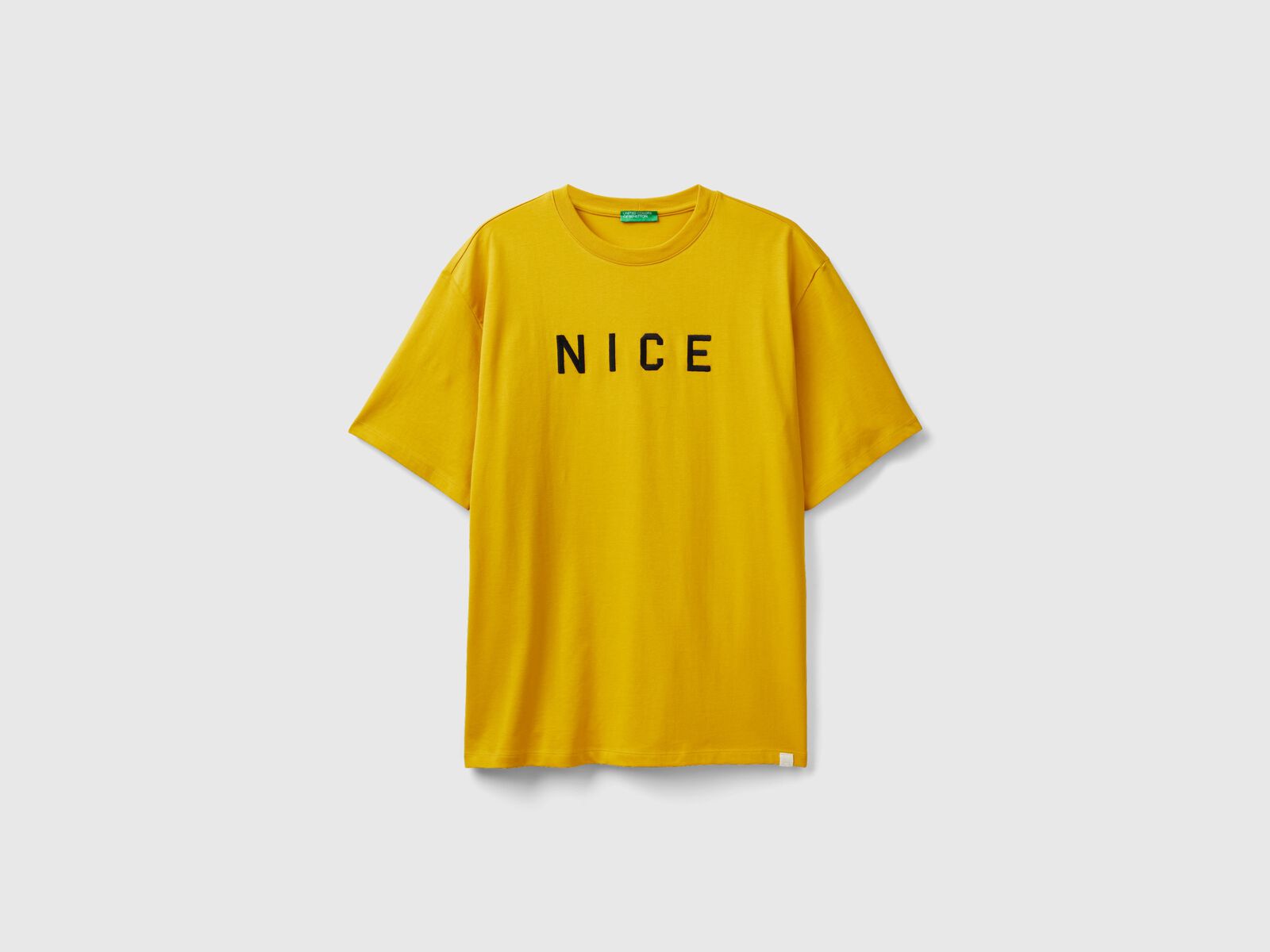 mit Slogan | T-Shirt - Benetton aufgedrucktem Gelb