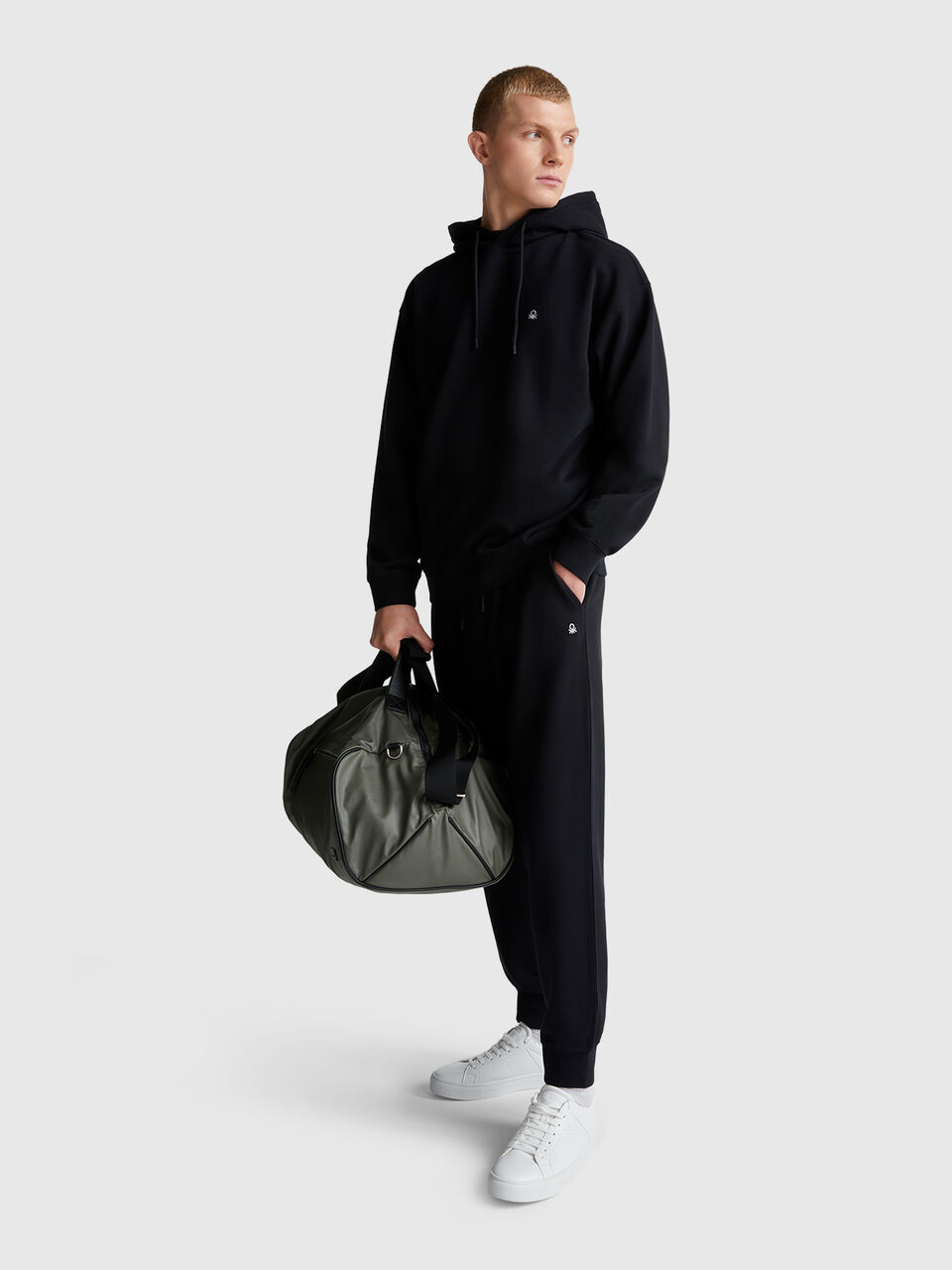 SWEATER W/HOOD Herren image number null