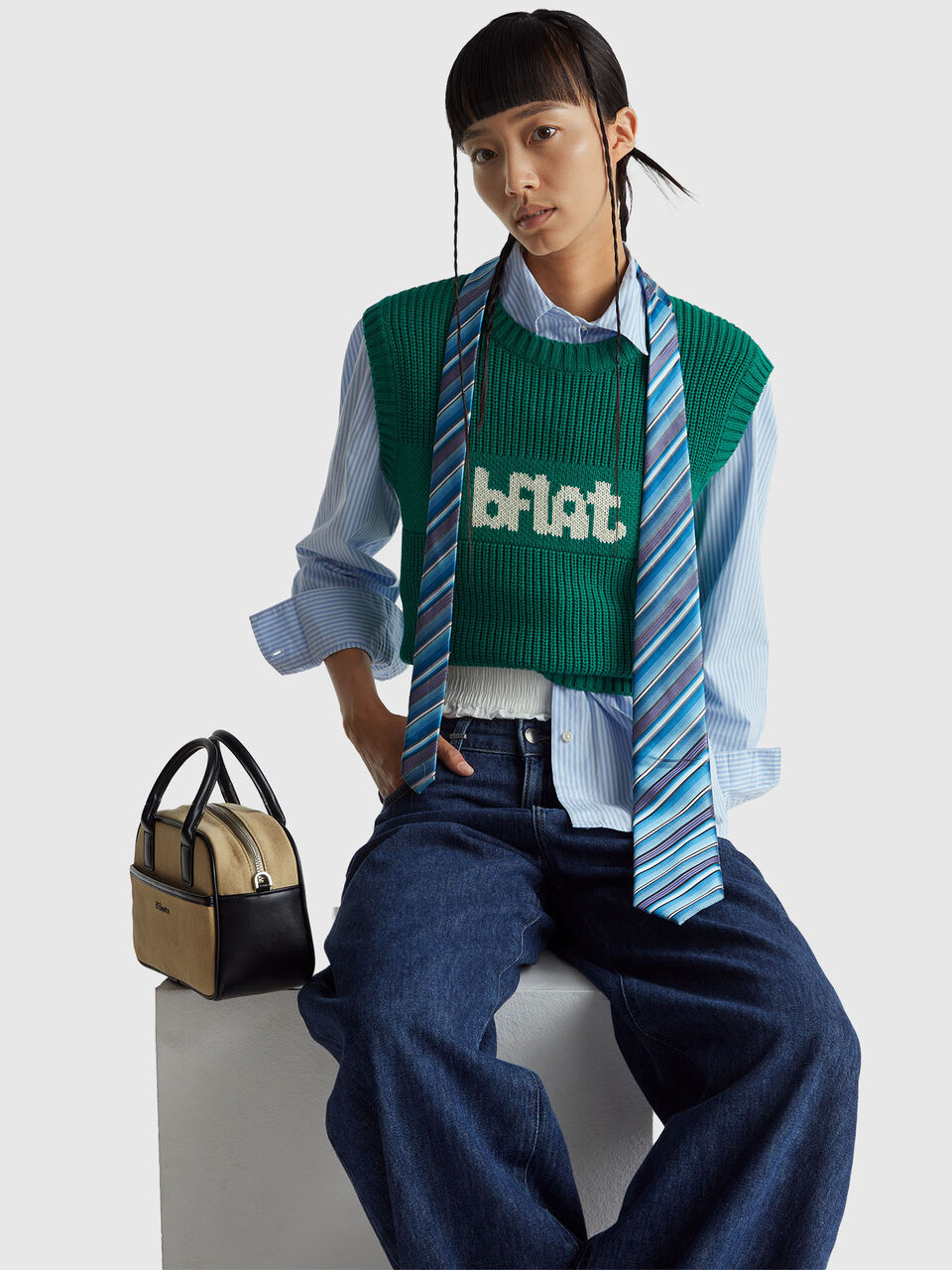 SLEEVELESS SWEATER Damen image number null